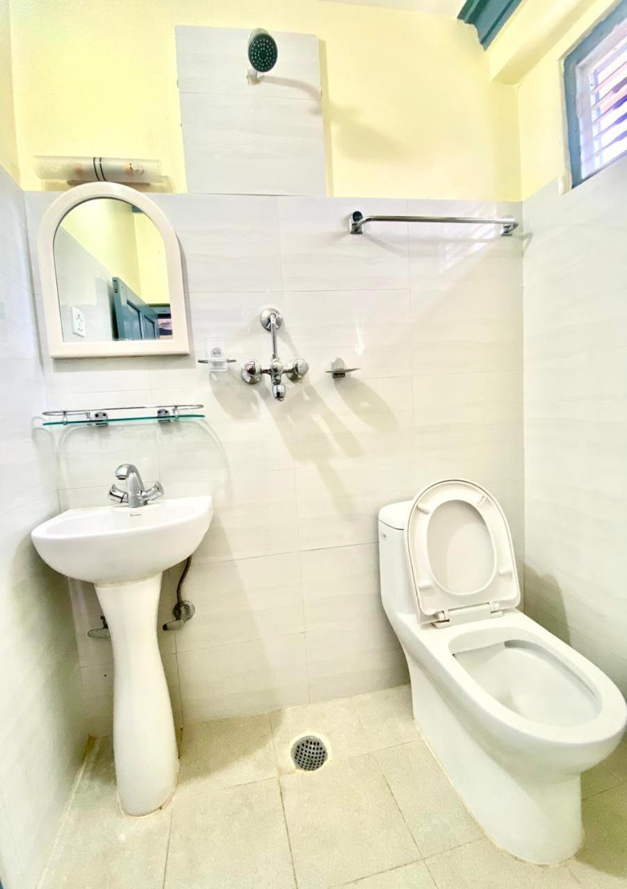 Hotel Piya Pvt Ltd Покхара Екстер'єр фото